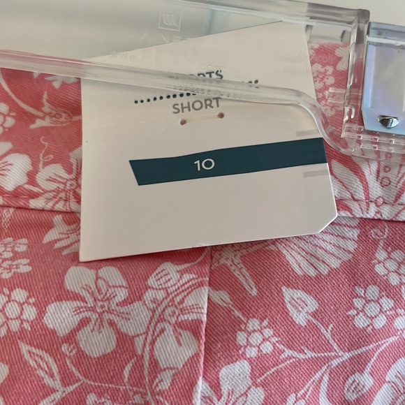 Old Navy Pixie Stretch Shorts 3” Inseam Pink/Peach Floral 10 NEW - Picture 5 of 6